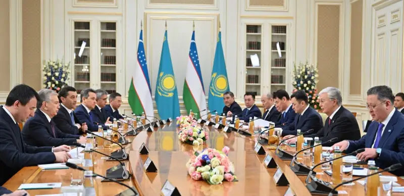 Фильм гей секс үлкен мүшесі Ева періште жалаңаш